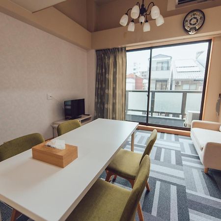 Villa 唐風家 大国町 近邻地铁 Osaka Esterno foto
